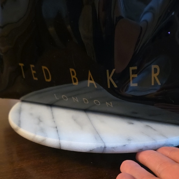 Ted Baker Glossy Black Tote with Bow 🖤💝 - Picture 4 of 16